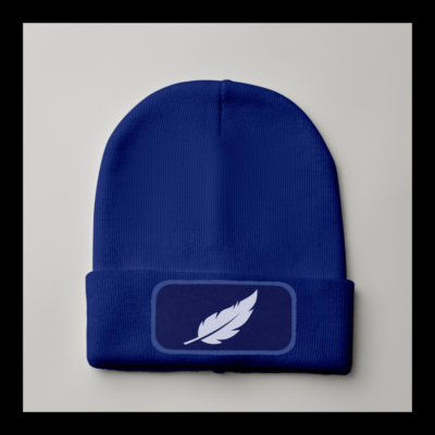 Bonnet Bleu avec Plume en blanc