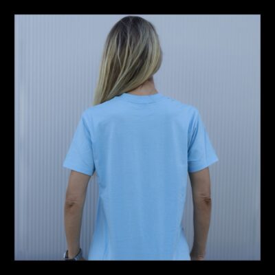T-shirt Bleu Sky Unisexe – Image 3